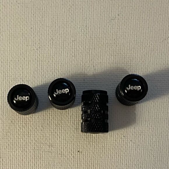 Jeep Valve Stem Caps in Black set of 4 NWT - Picture 1 of 4